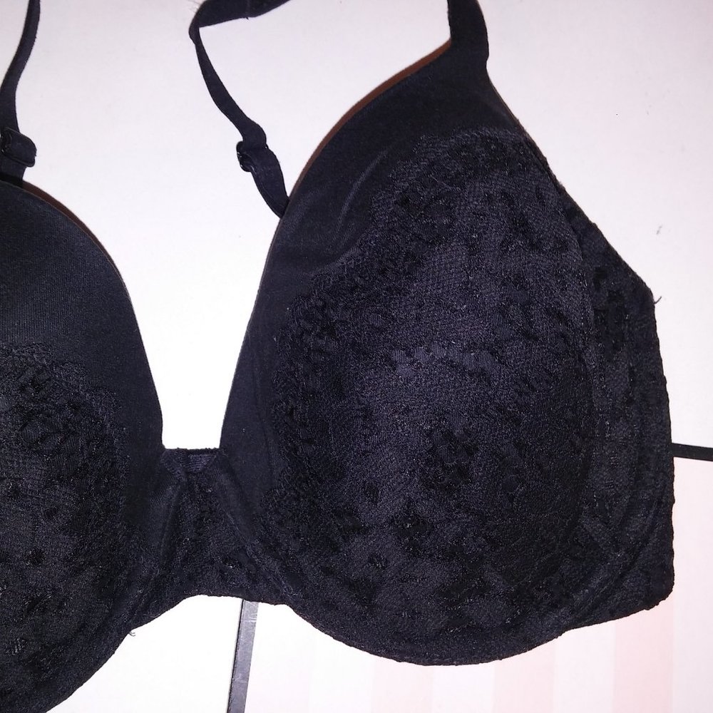 Victoria Secret Bra - Picture 3 of 4